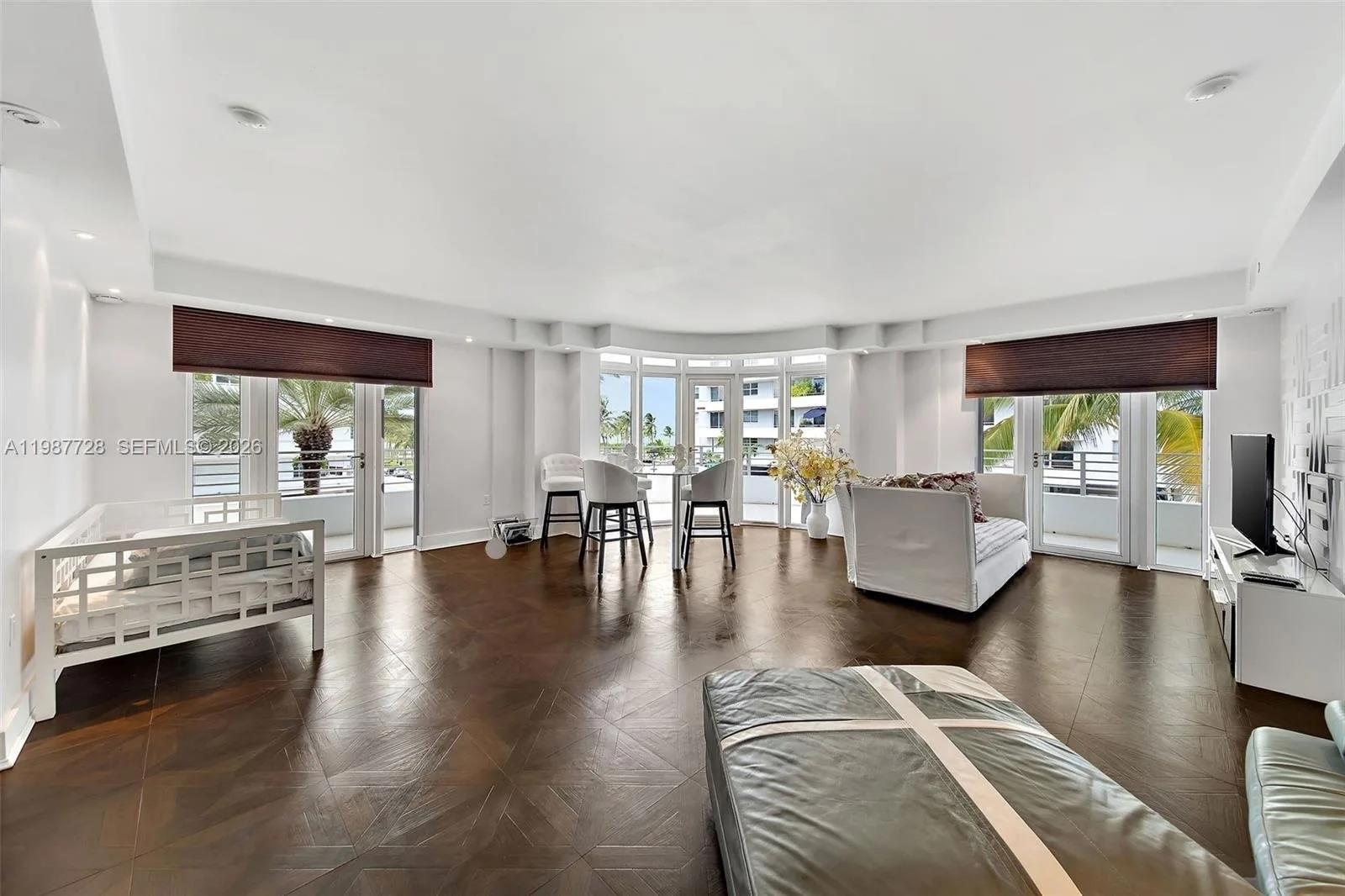 448 Ocean Dr # 302, Miami Beach, FL 33139 photo 4