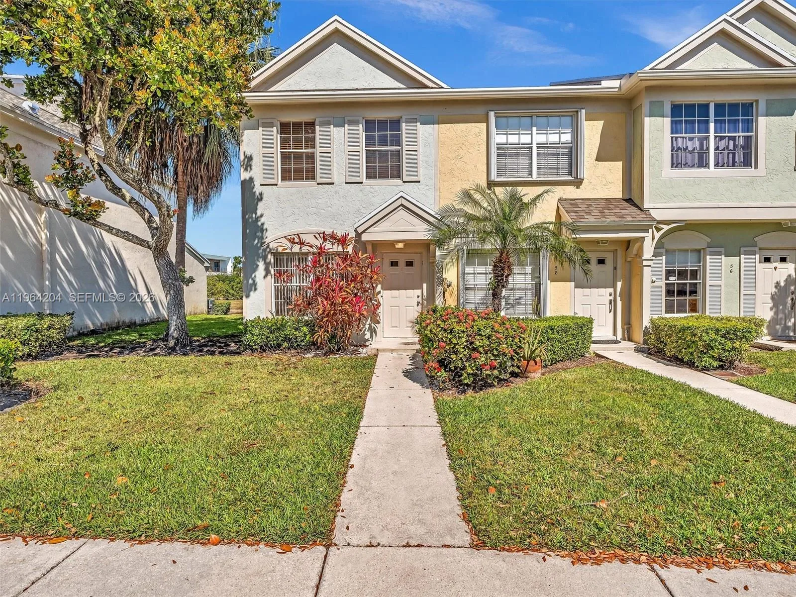 60 Key West Ct # 60, Weston, FL 33326 photo 2