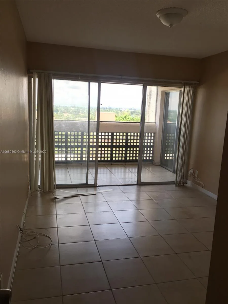3301 Spanish Moss Ter # 906, Lauderhill, FL 33319 photo 10