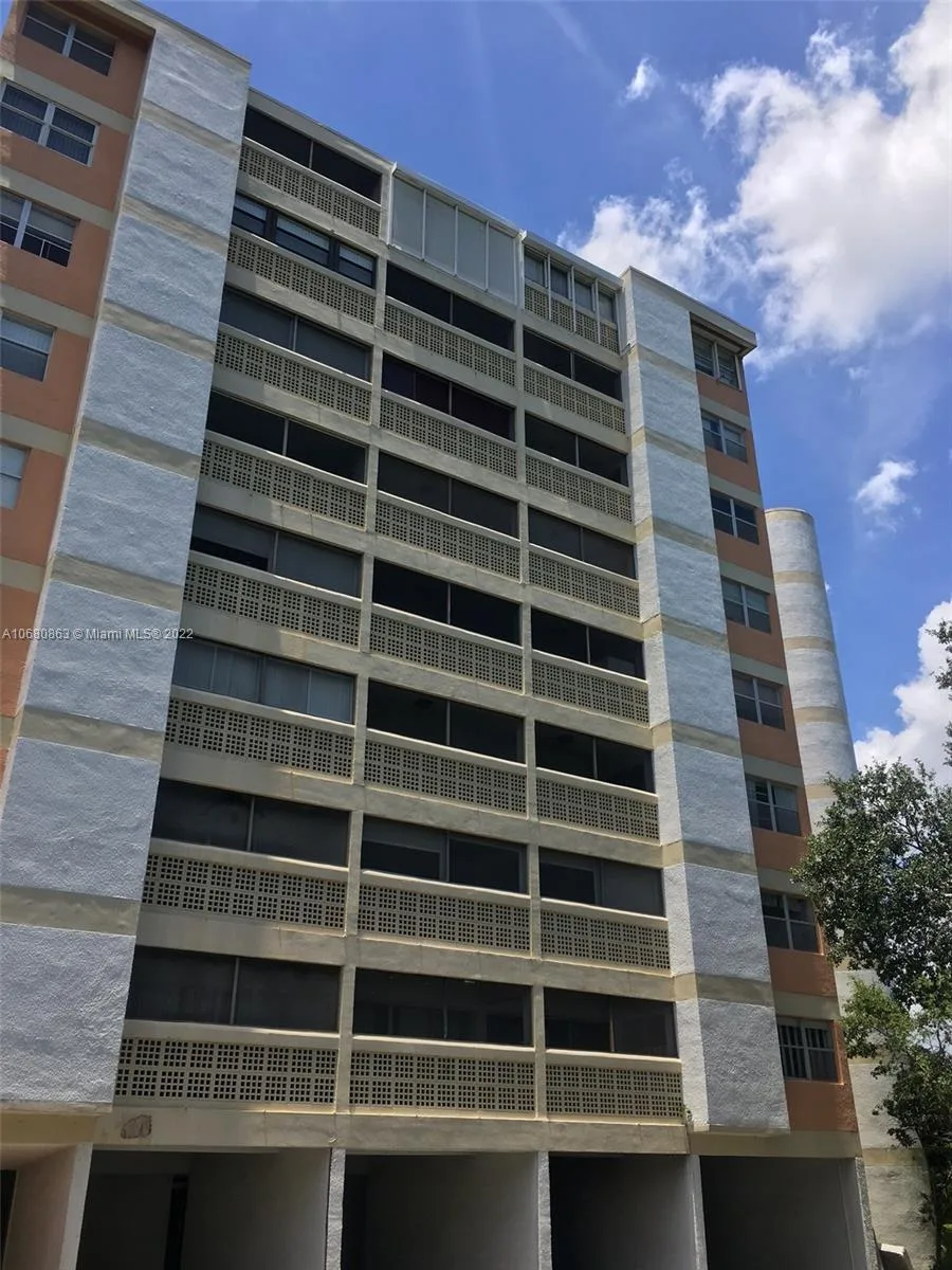 3301 Spanish Moss Ter # 906, Lauderhill, FL 33319 photo 2
