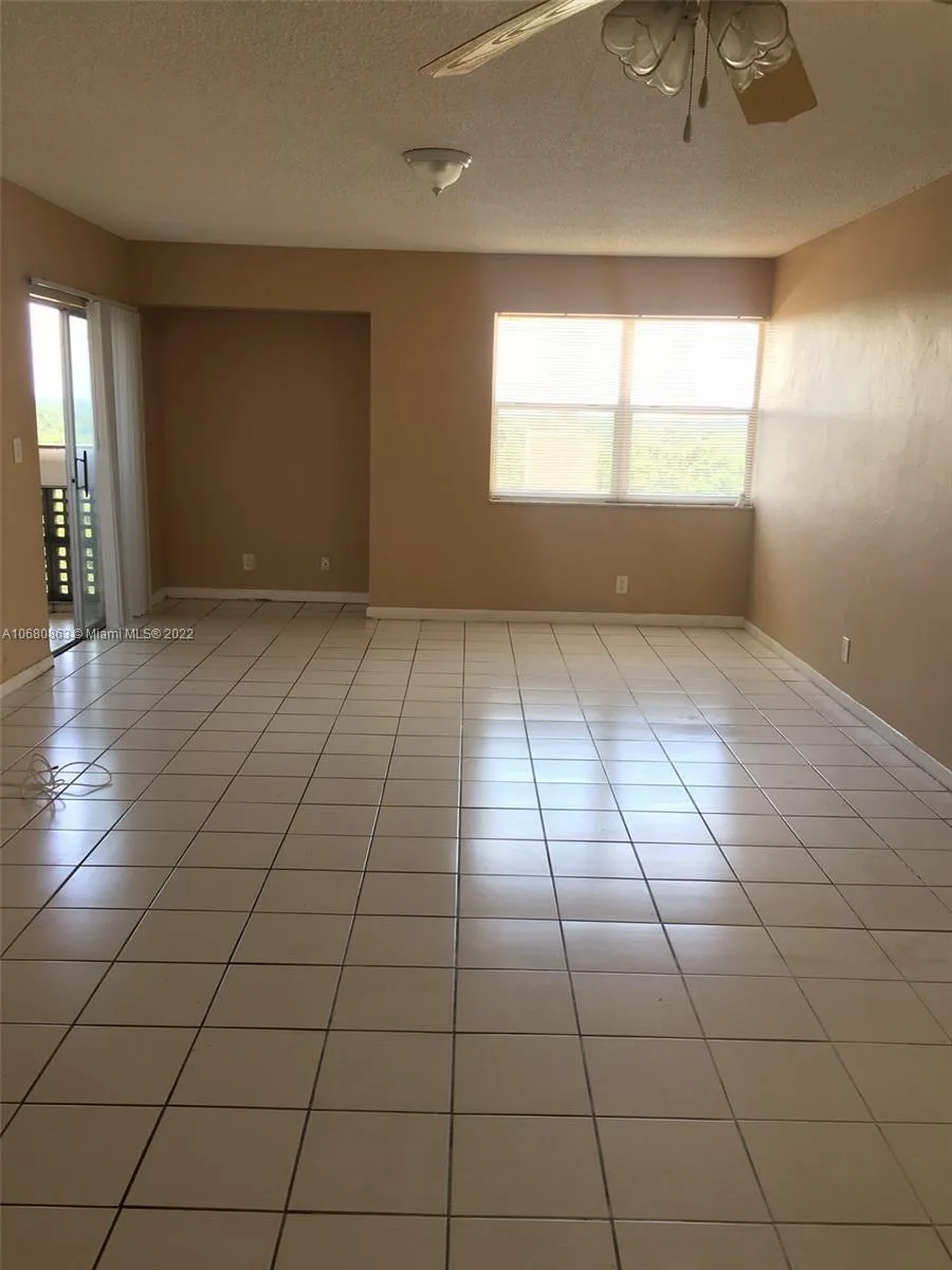 3301 Spanish Moss Ter # 906, Lauderhill, FL 33319 photo 6