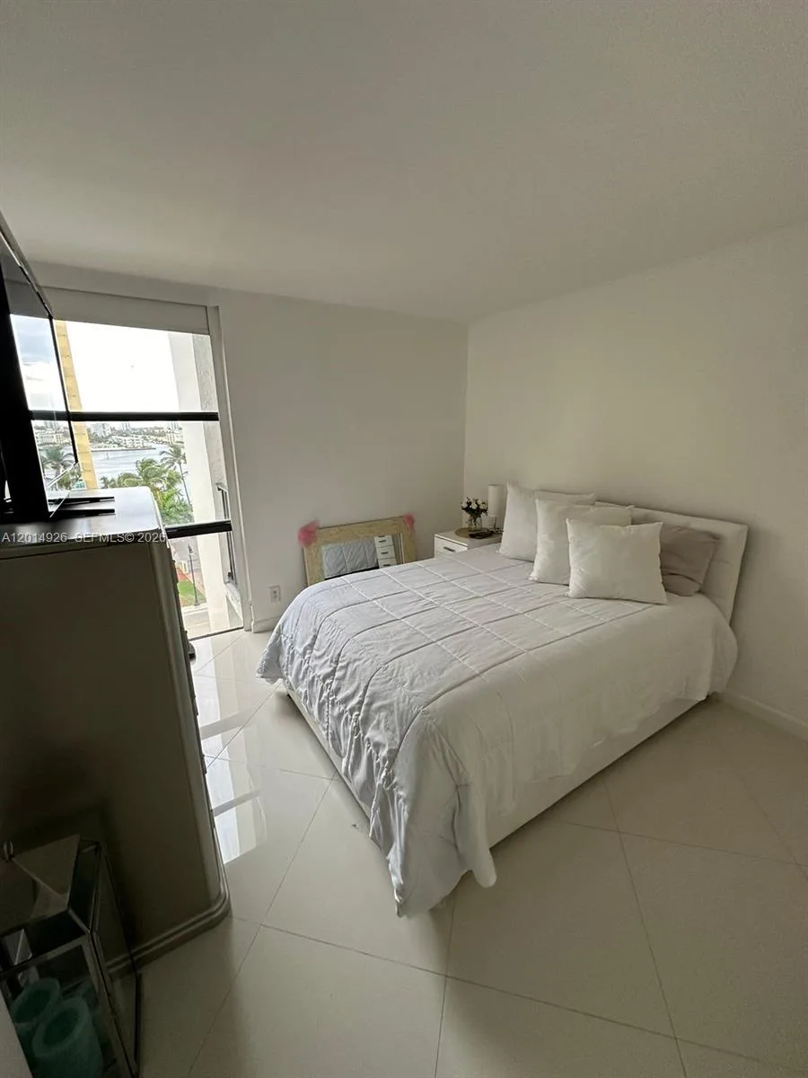 17021 N Bay Rd # 815, Sunny Isles Beach, FL 33160 photo 11