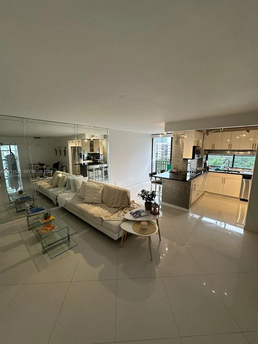 17021 N Bay Rd # 815, Sunny Isles Beach, FL 33160 photo 3