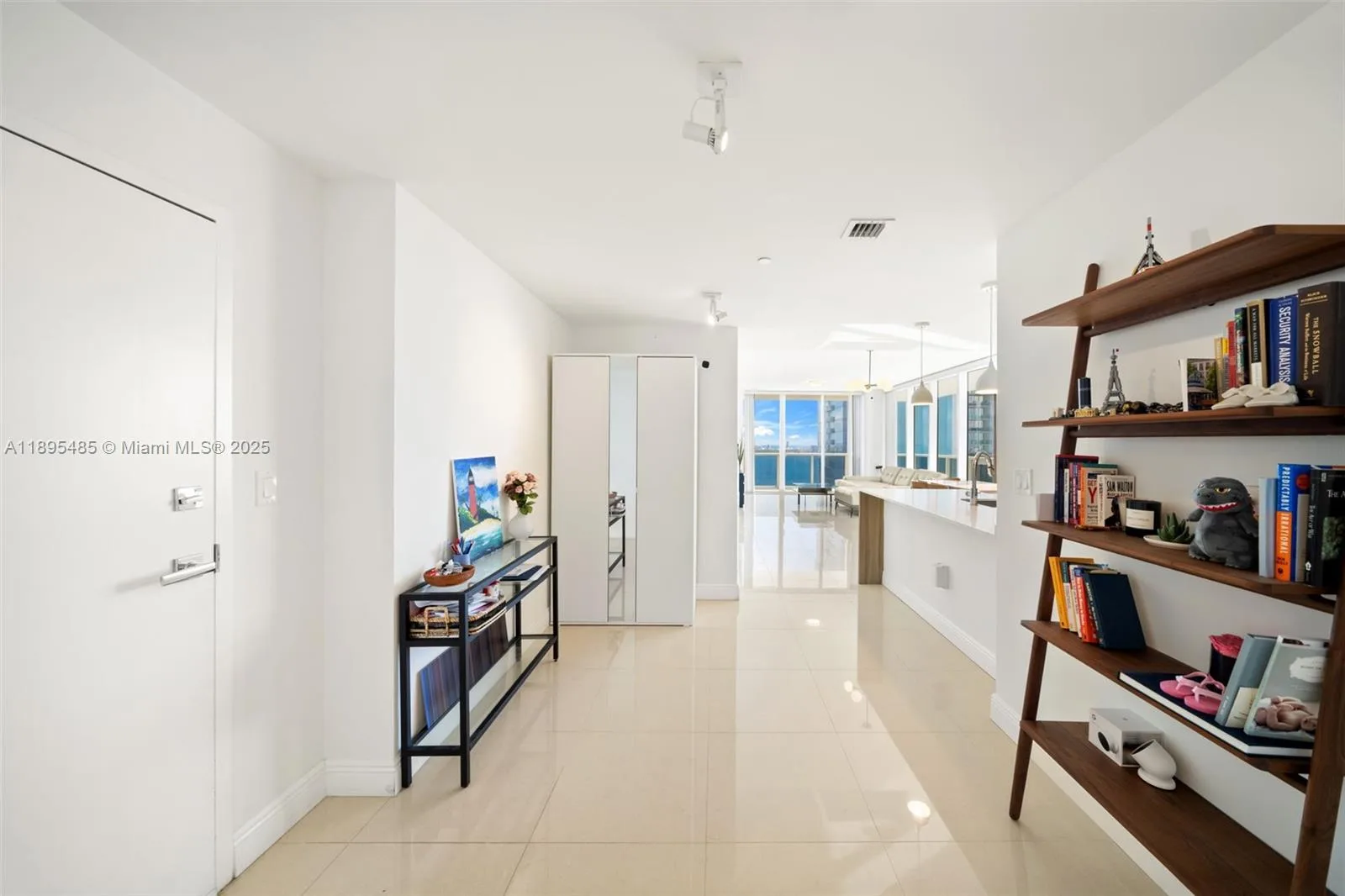 600 NE 27th St # 3105, Miami, FL 33137 photo 13