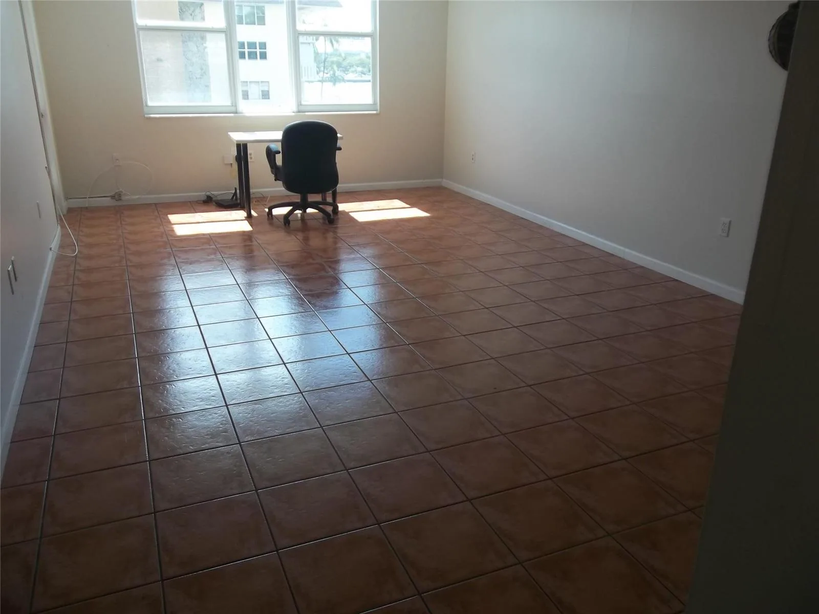 1893 S Ocean Drive # 302, Hallandale Beach, FL 33009