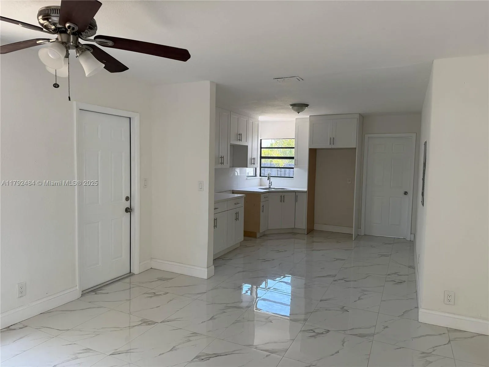 9340 Martinique Dr, Cutler Bay, FL 33189 photo 7