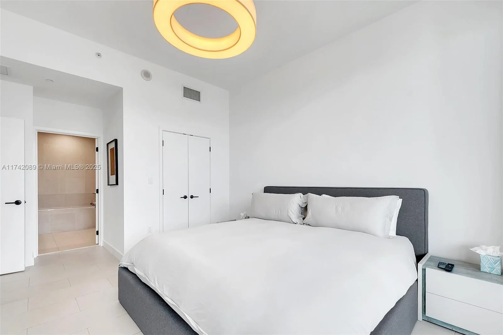 6799 Collins Ave # 312, Miami Beach, FL 33141 photo 10