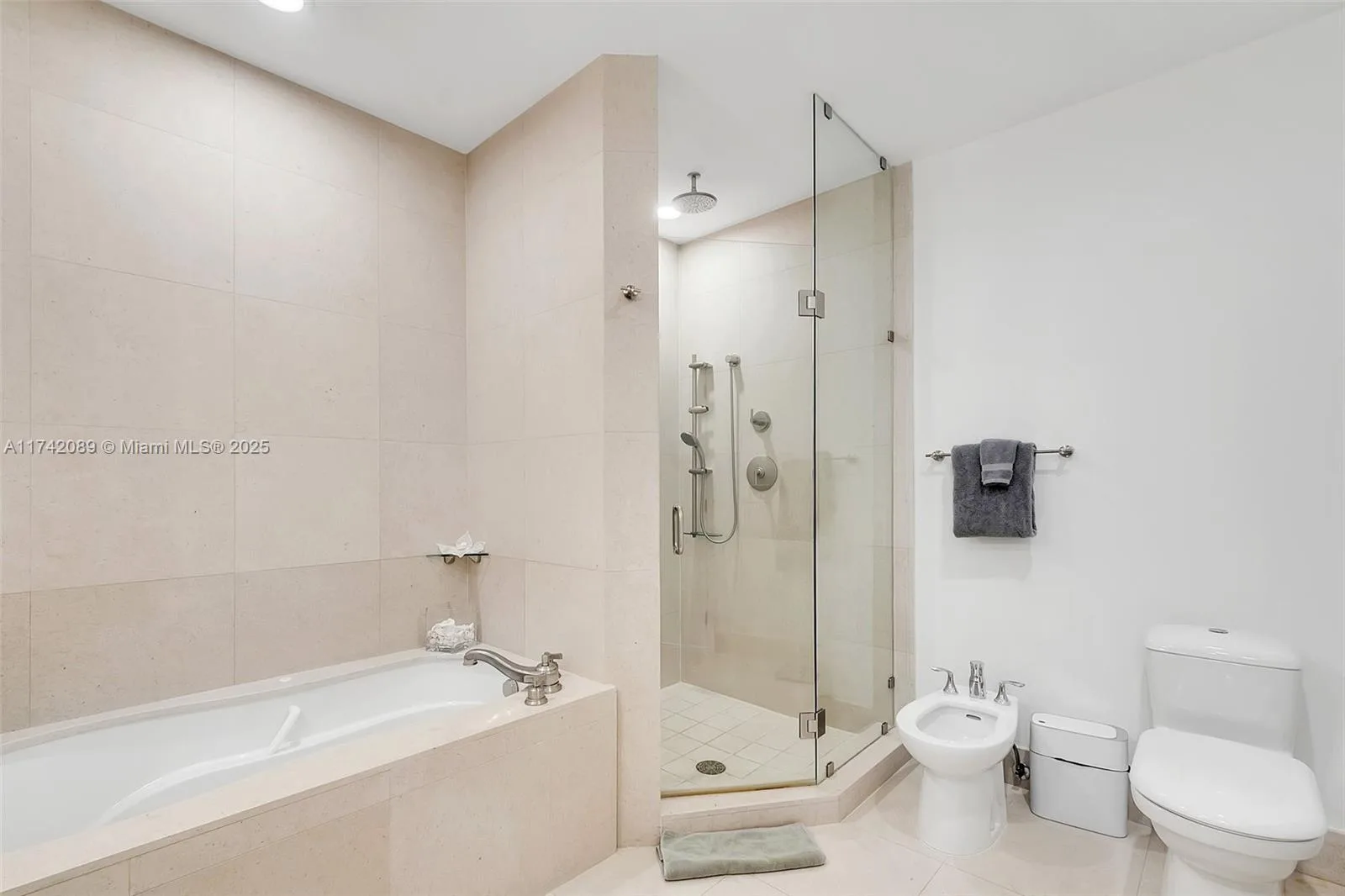 6799 Collins Ave # 312, Miami Beach, FL 33141 photo 13