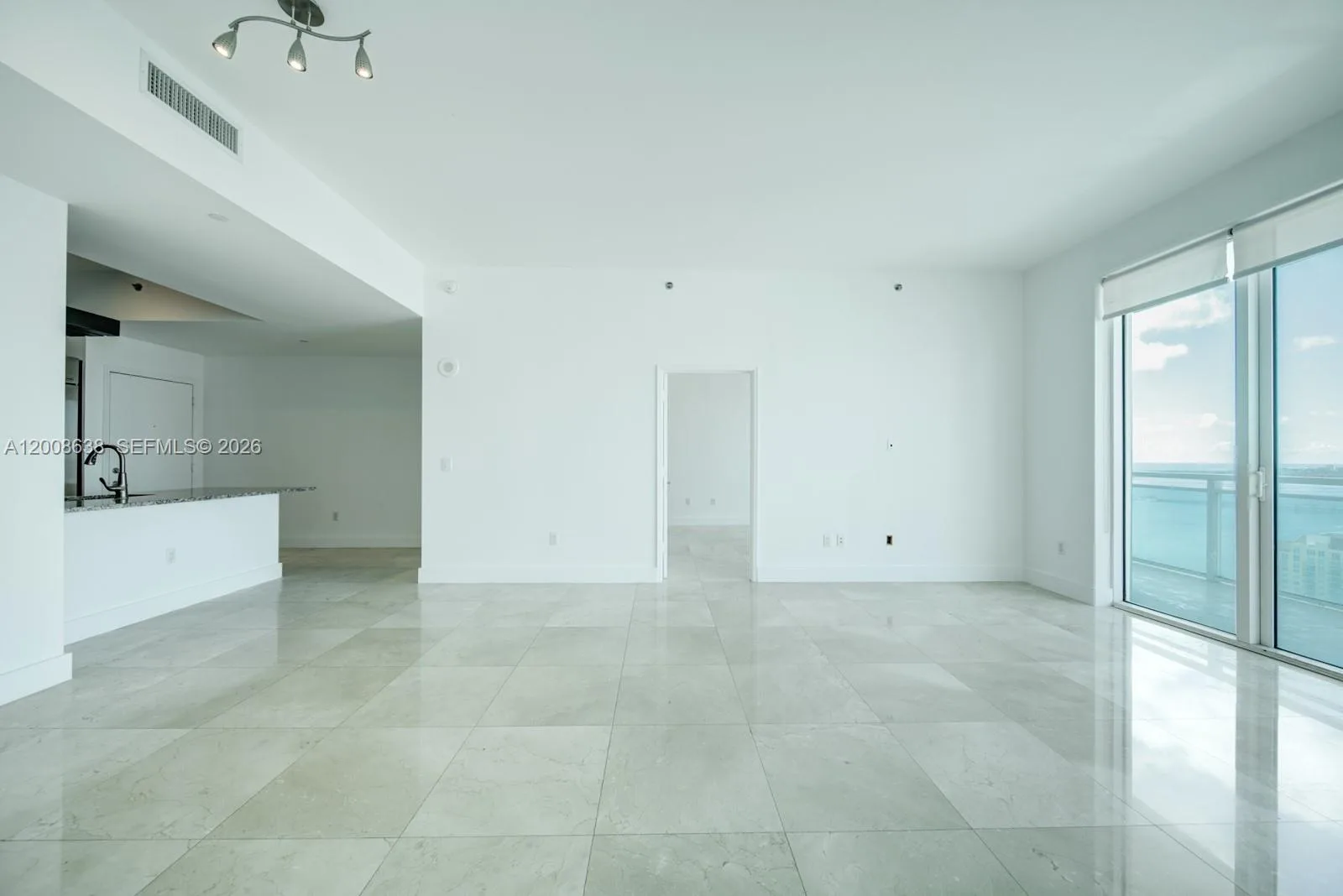 950 Brickell Bay Dr # 4805, Miami, FL 33131
