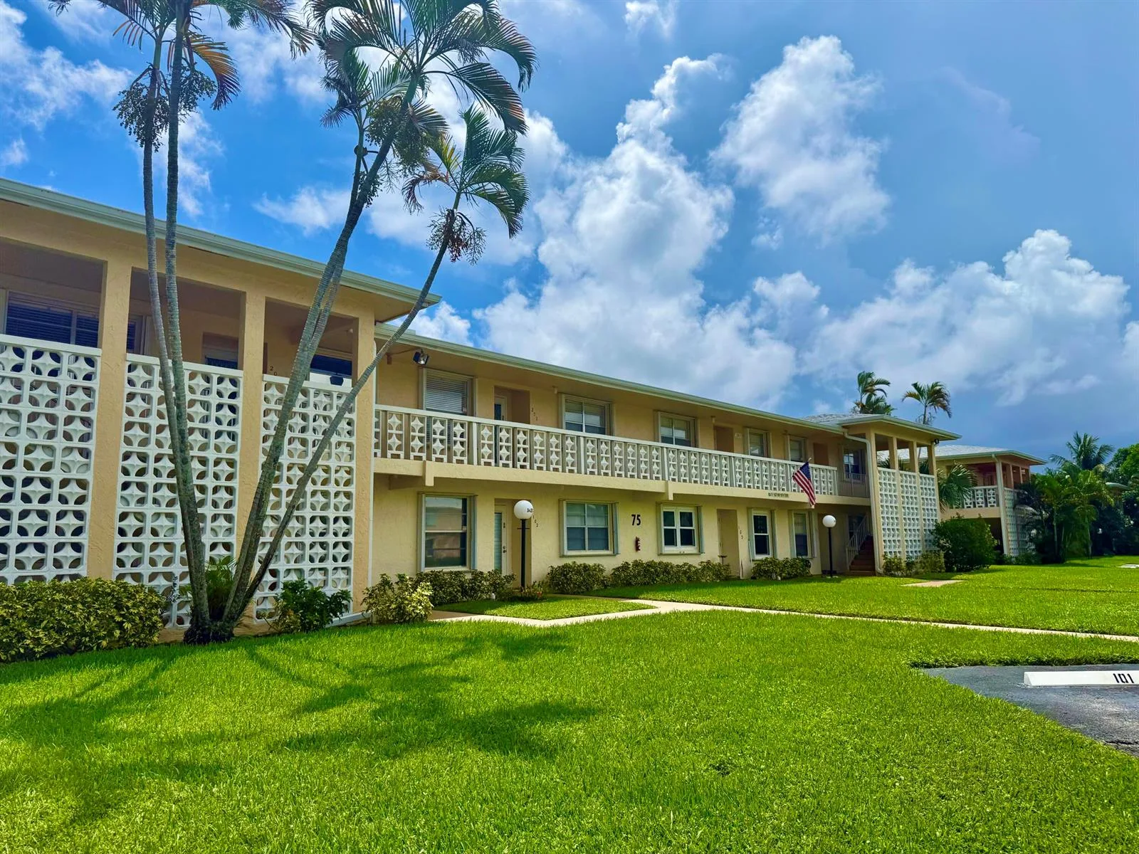 1421 NW 19th Terrace # 102, Delray Beach, FL 33445