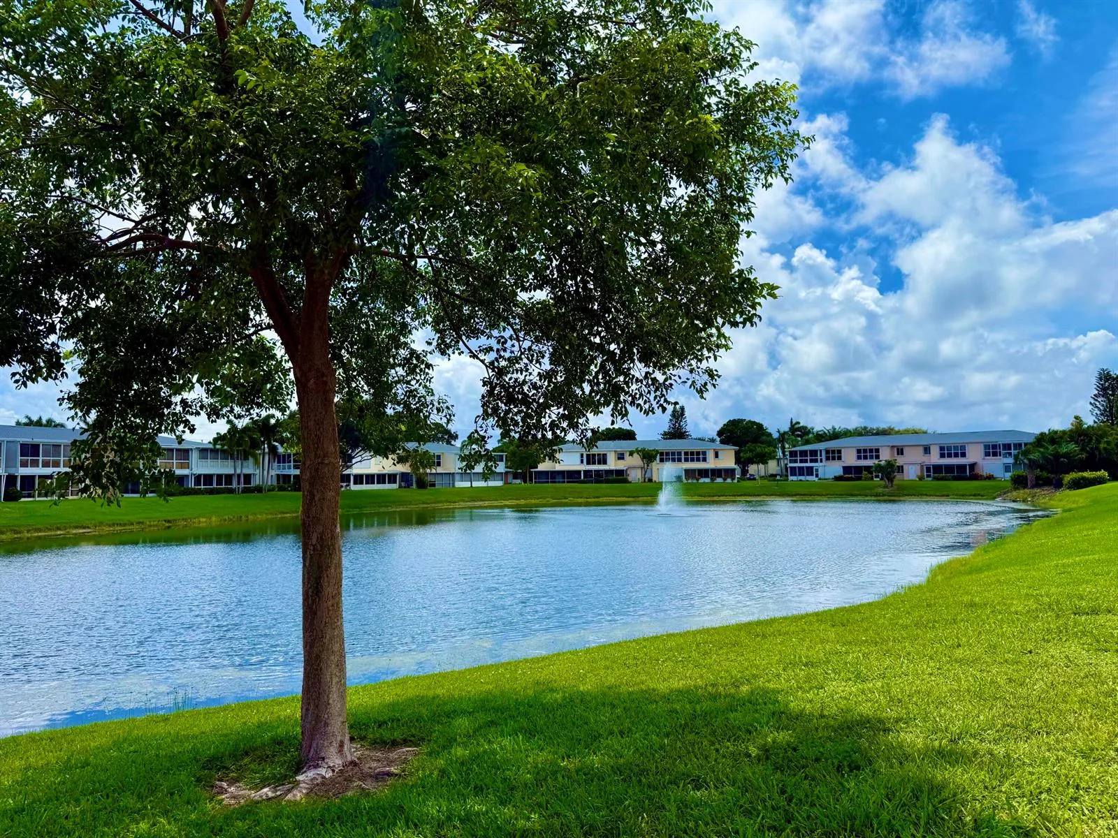 1421 NW 19th Terrace # 102, Delray Beach, FL 33445 photo 2