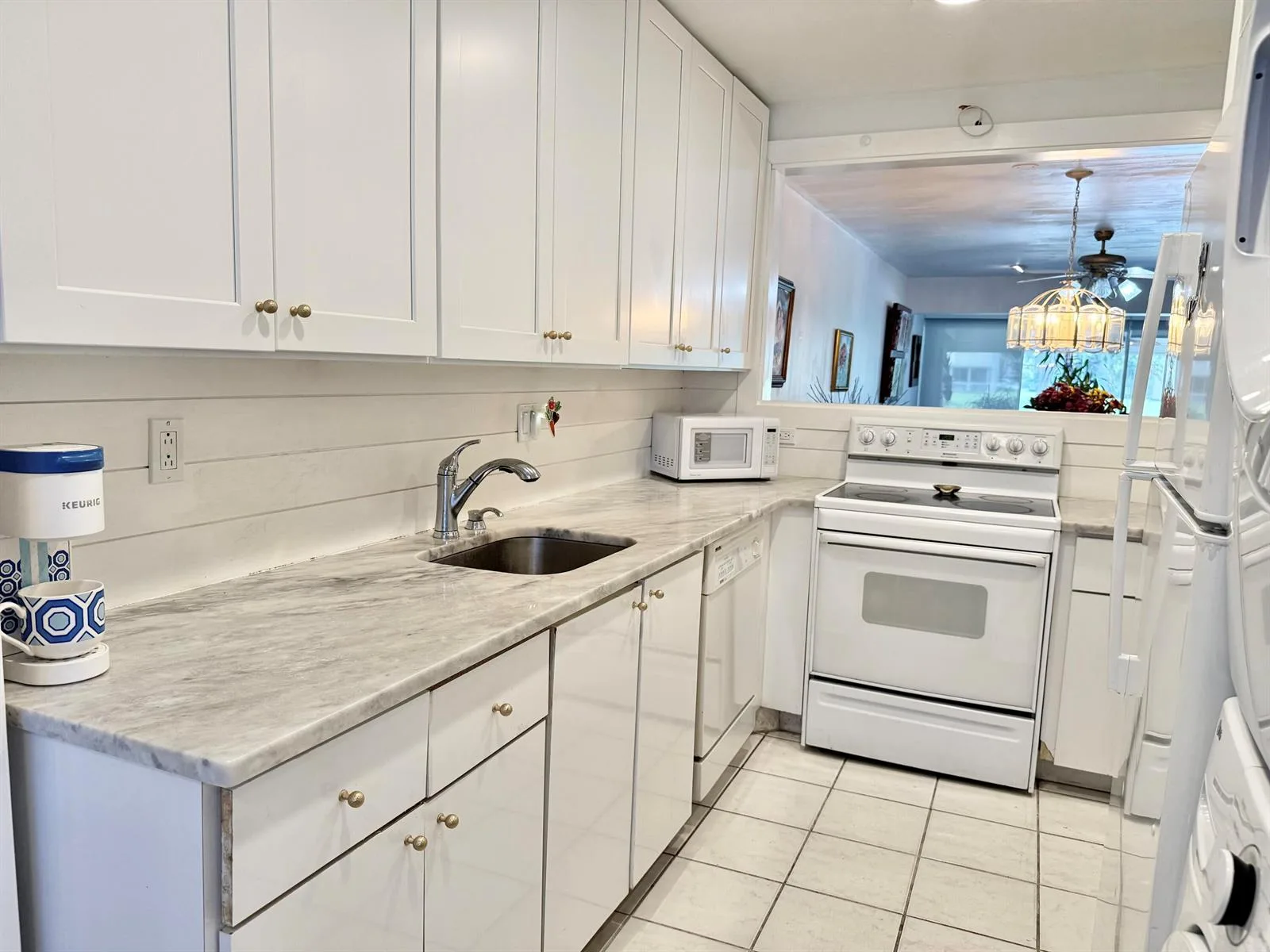 1421 NW 19th Terrace # 102, Delray Beach, FL 33445 photo 4