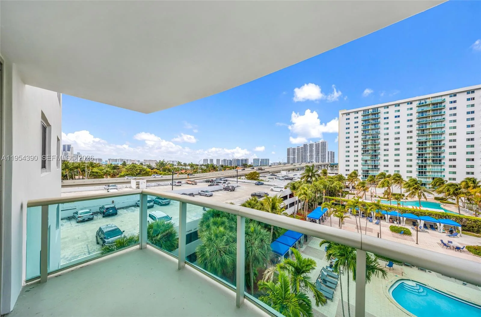 19370 Collins Ave # 502, Sunny Isles Beach, FL 33160 photo 2