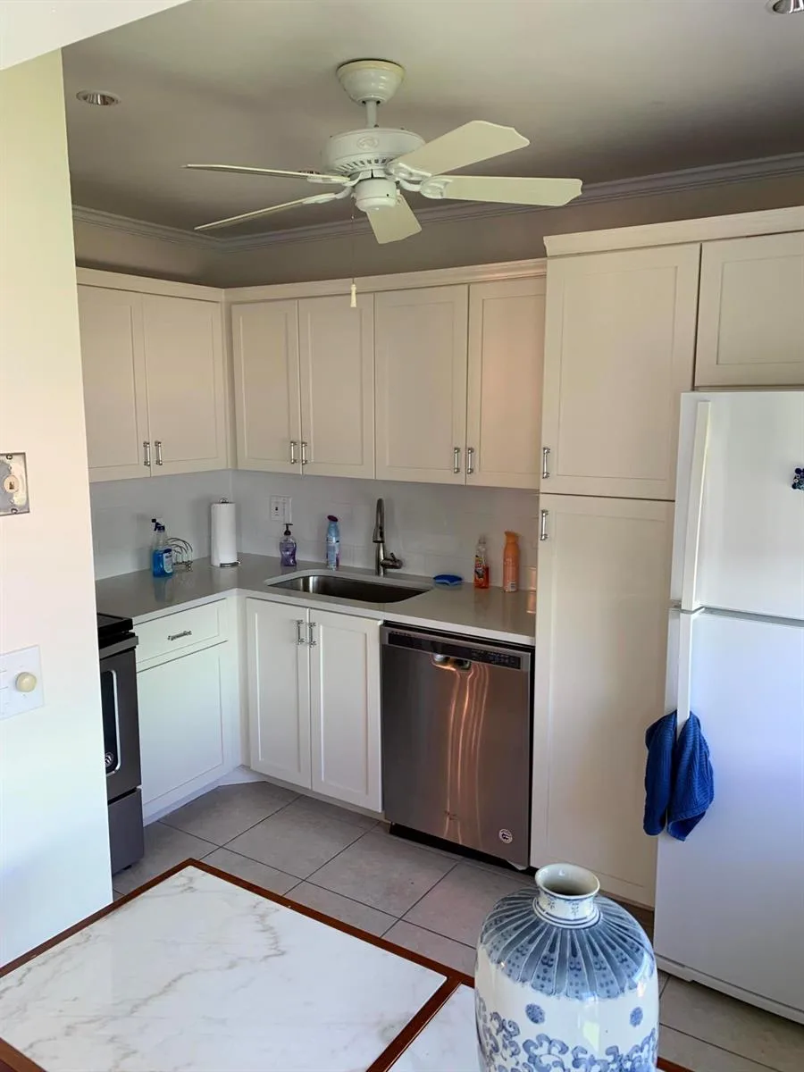 19 Colonial Club Drive # 202, Boynton Beach, FL 33435 photo 9