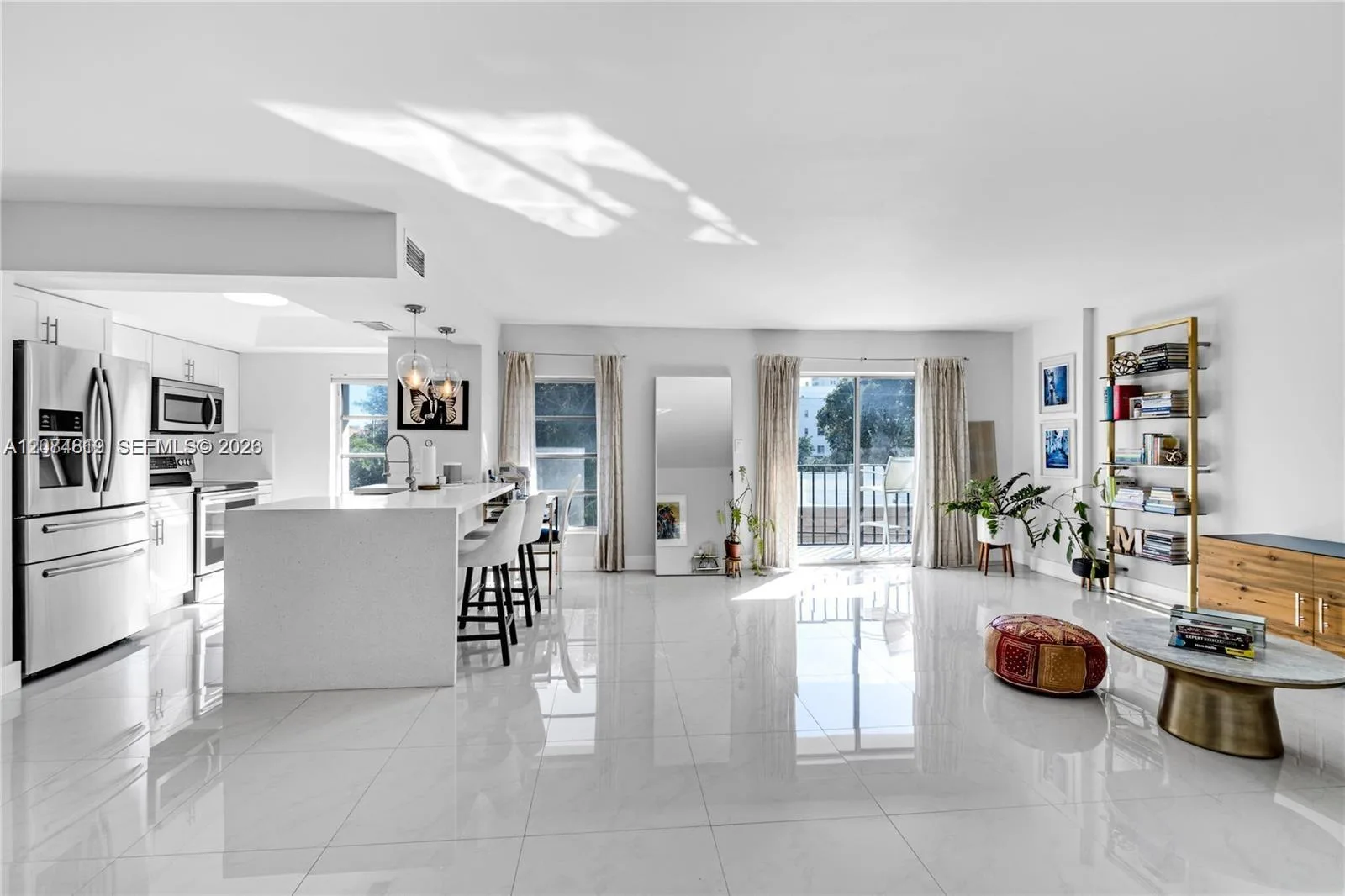110 Salamanca Ave # 403, Coral Gables, FL 33134