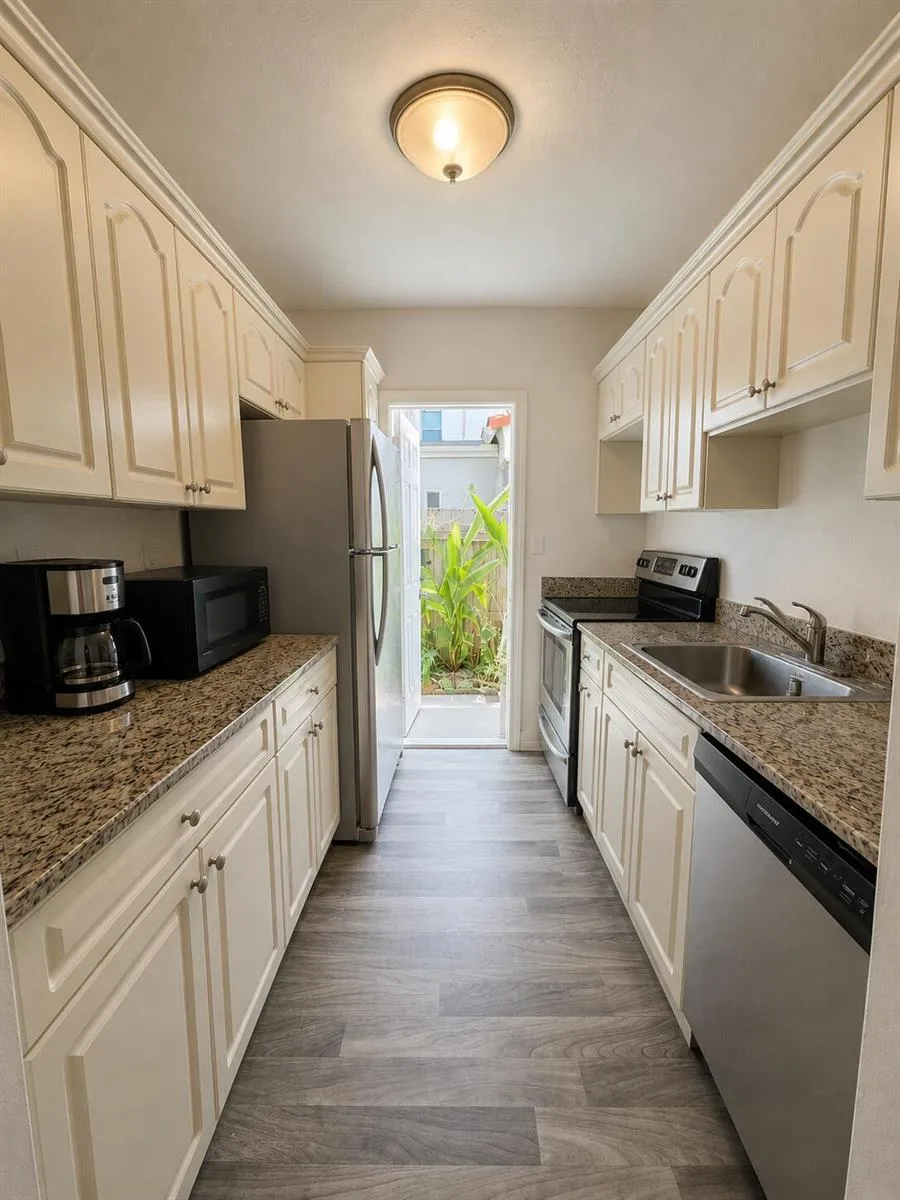 317 NE 13th Avenue # 2, Fort Lauderdale, FL 33301 photo 4