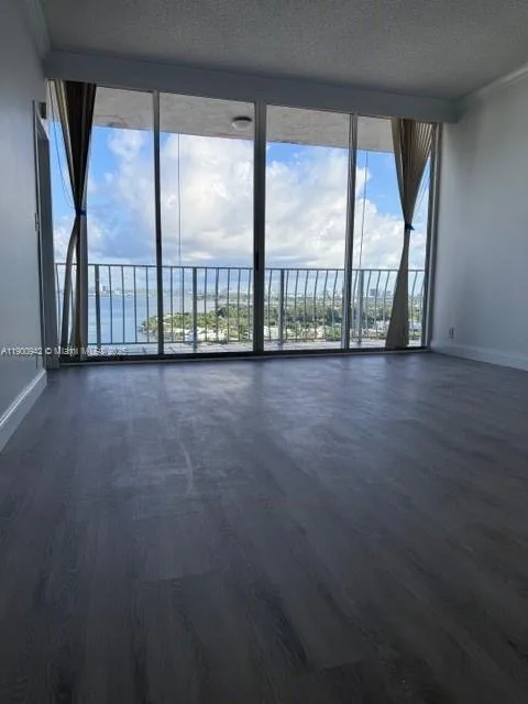 7601 E Treasure Dr # PH112, North Bay Village, FL 33141 photo 8