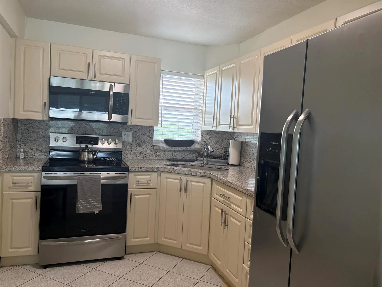 8900 Washington Boulevard # Ph12, Pembroke Pines, FL 33025 photo 5