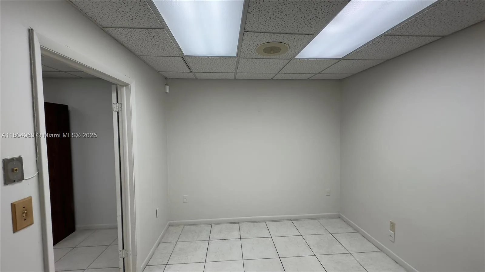 8315 SW 24th St # B, Miami, FL 33155 photo 7