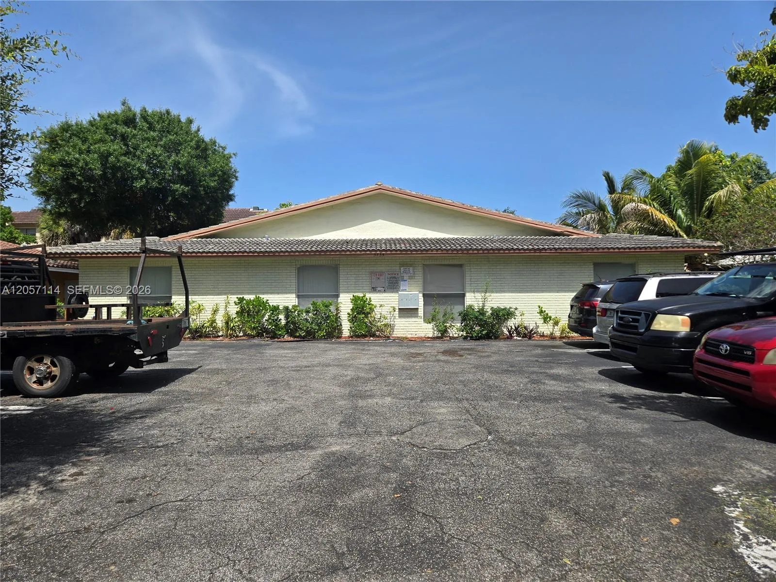 3735 NW 116th Ter, Coral Springs, FL 33065 photo 2