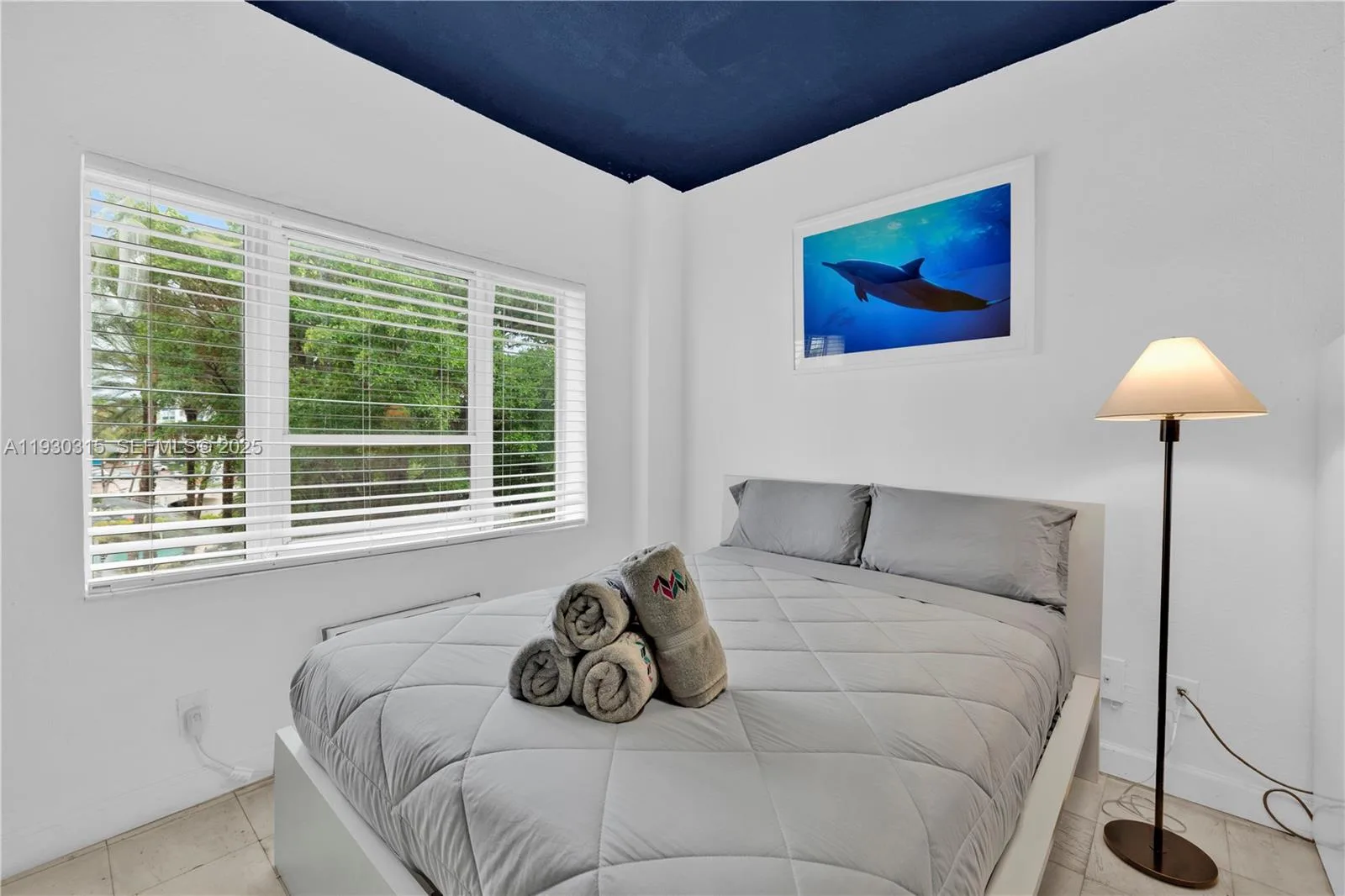 255 W 24th St # 302, Miami Beach, FL 33140 photo 2