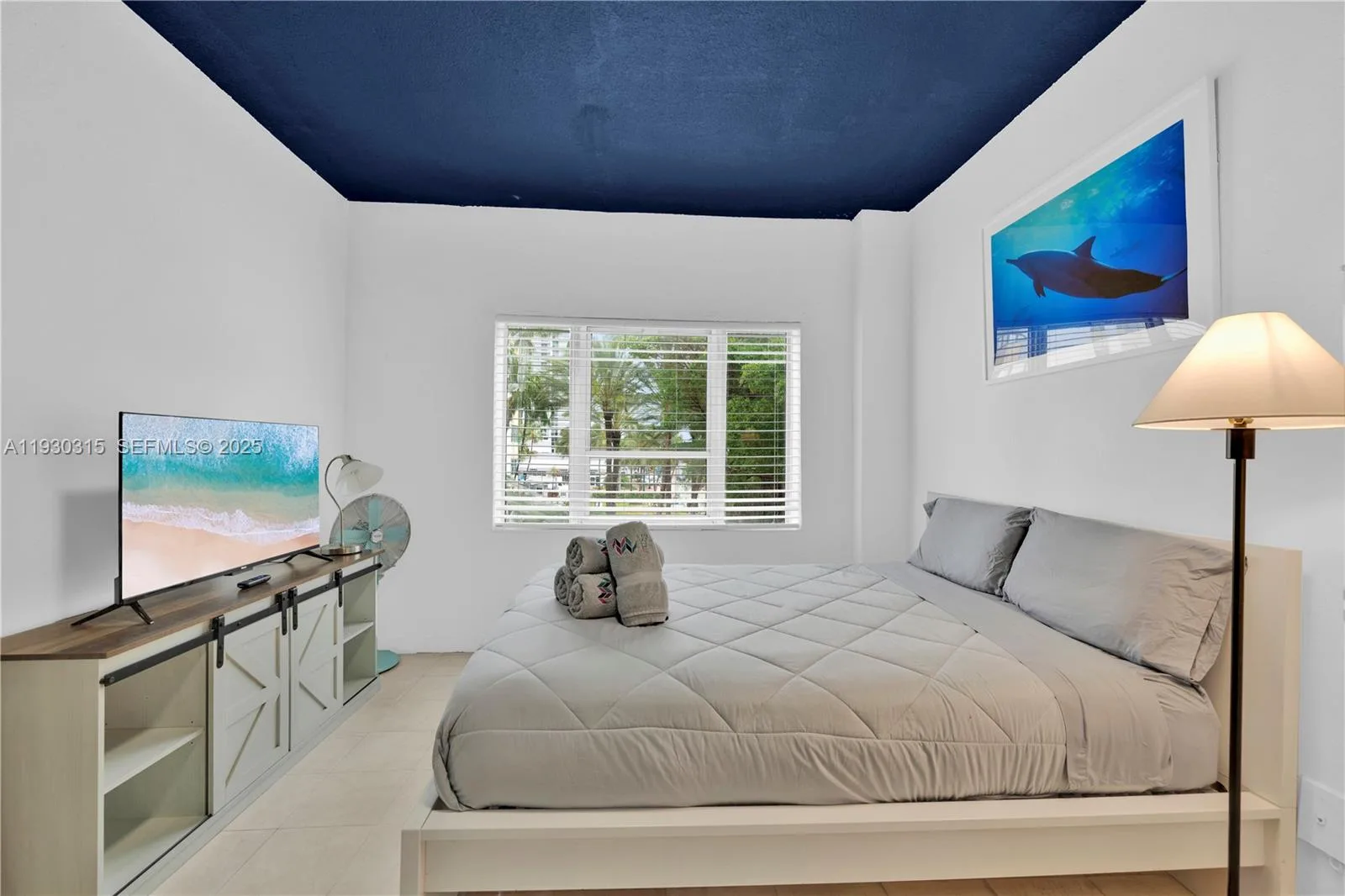 255 W 24th St # 302, Miami Beach, FL 33140 photo 3