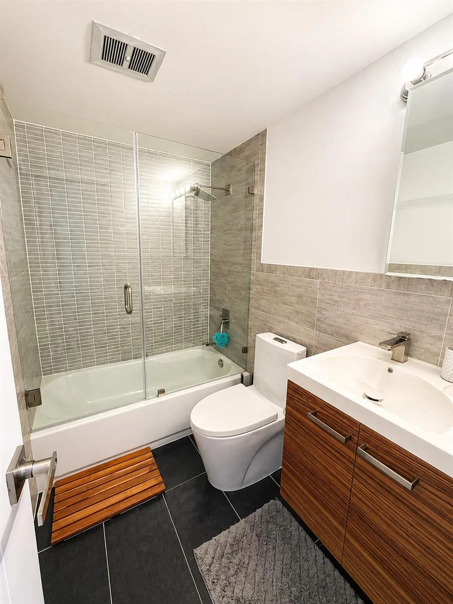 800 SE 11TH Court, Fort Lauderdale, FL 33316 photo 12