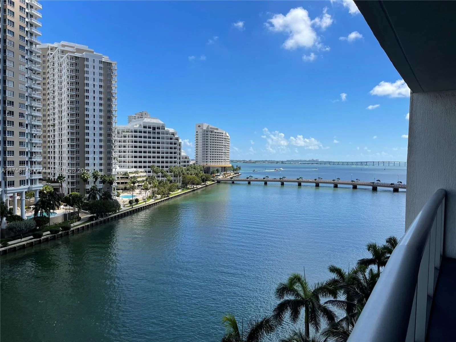 465 Brickell Ave # 819, Miami, FL 33131 photo 3
