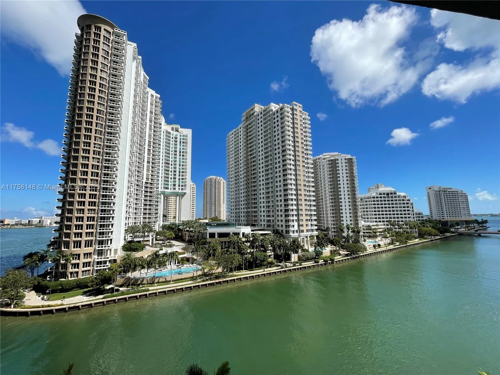 465 Brickell Ave # 819, Miami, FL 33131 photo 5