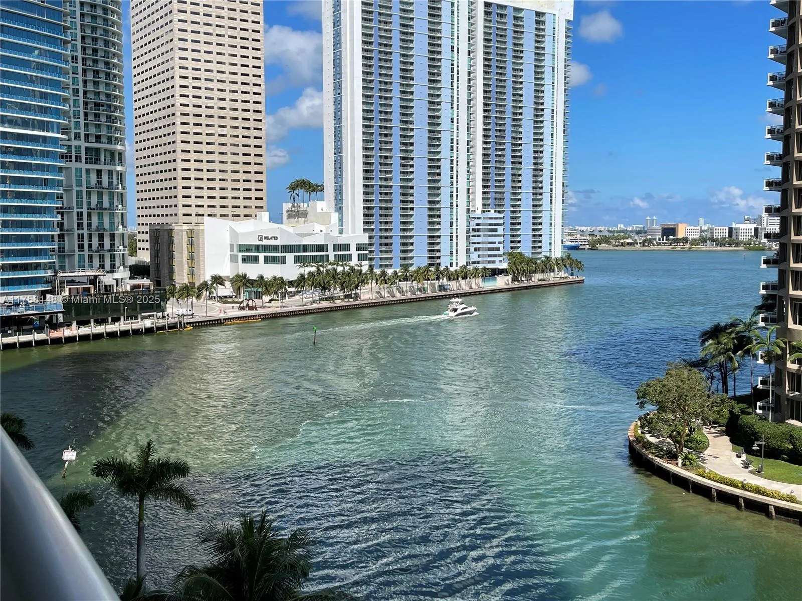 465 Brickell Ave # 819, Miami, FL 33131 photo 6