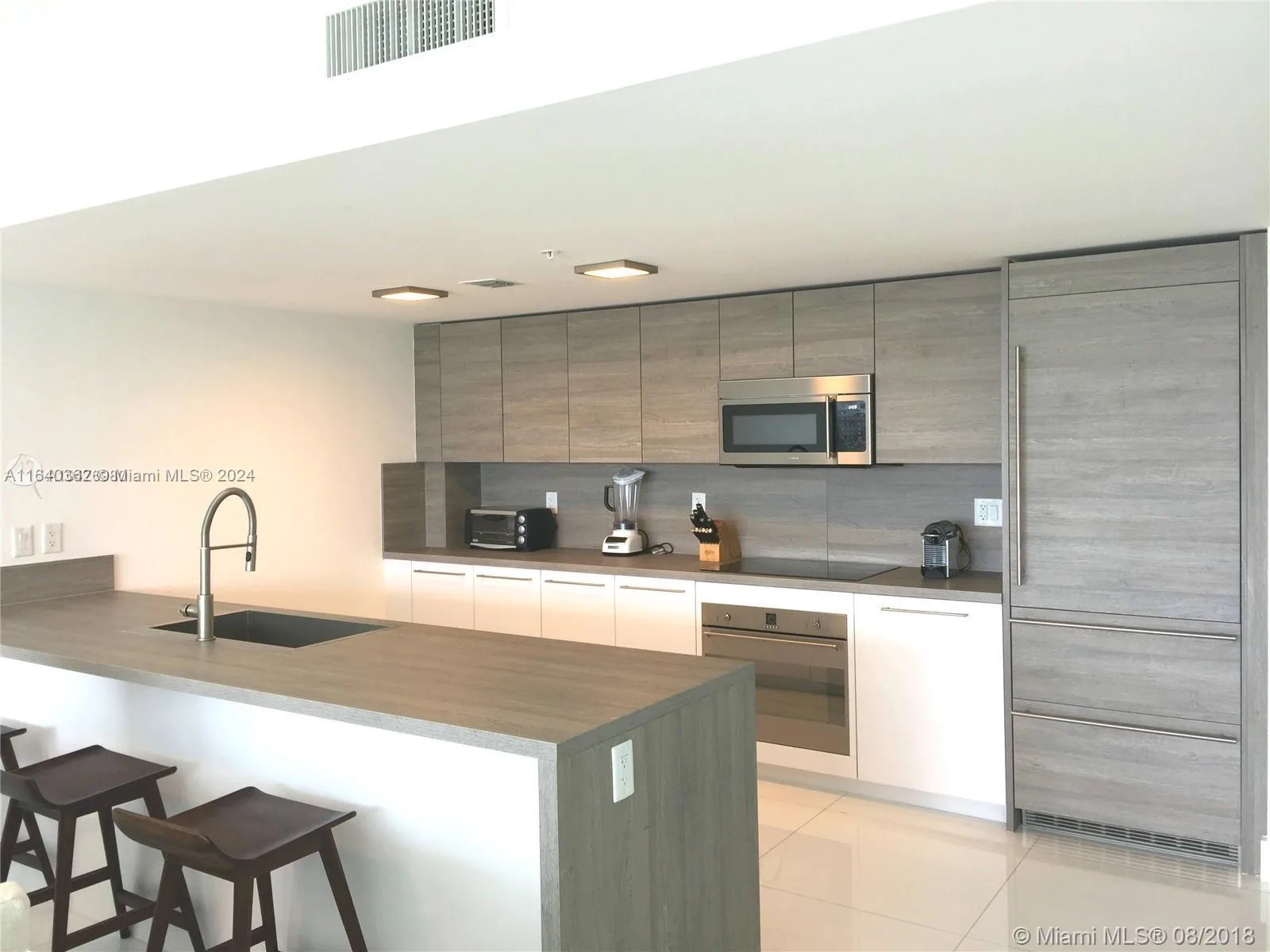 400 Sunny Isles Blvd # 1019, Sunny Isles Beach, FL 33160 photo 2