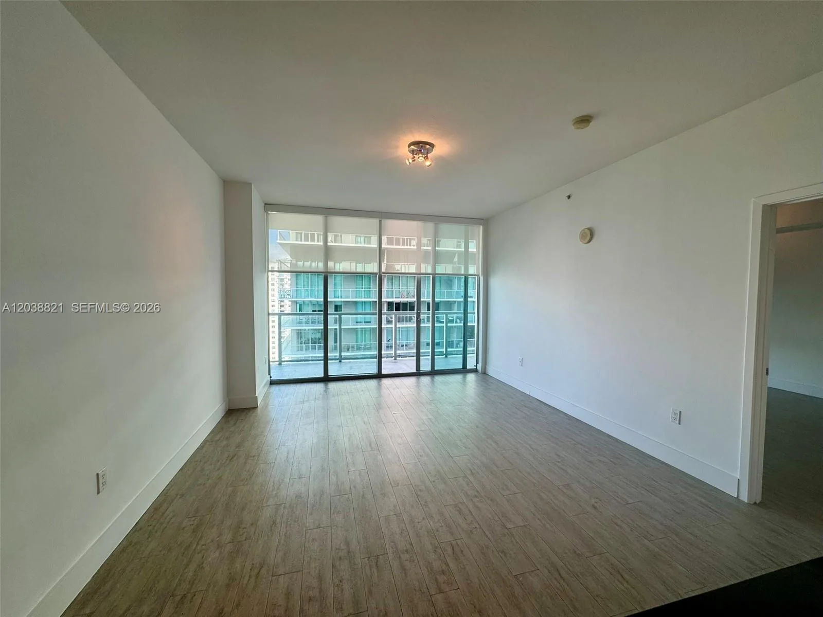 79 SW 12th St # 3509-S, Miami, FL 33130