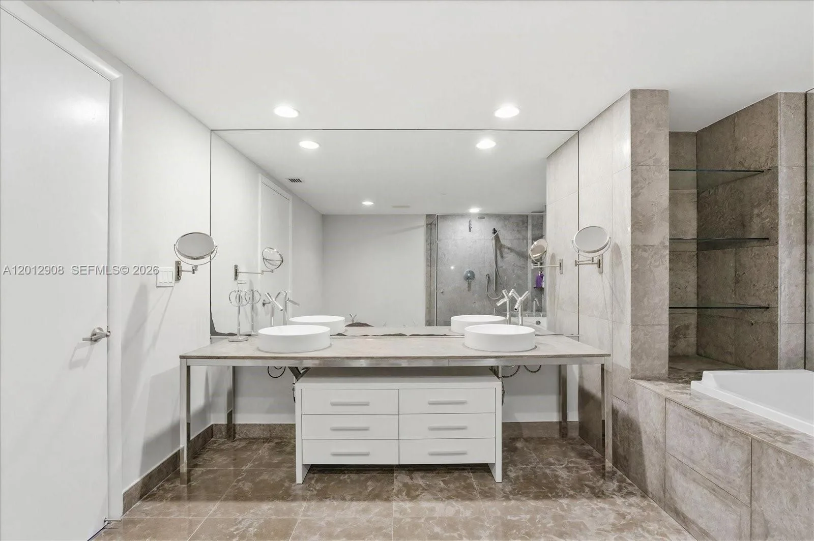 465 Brickell Ave # 4805, Miami, FL 33131 photo 10