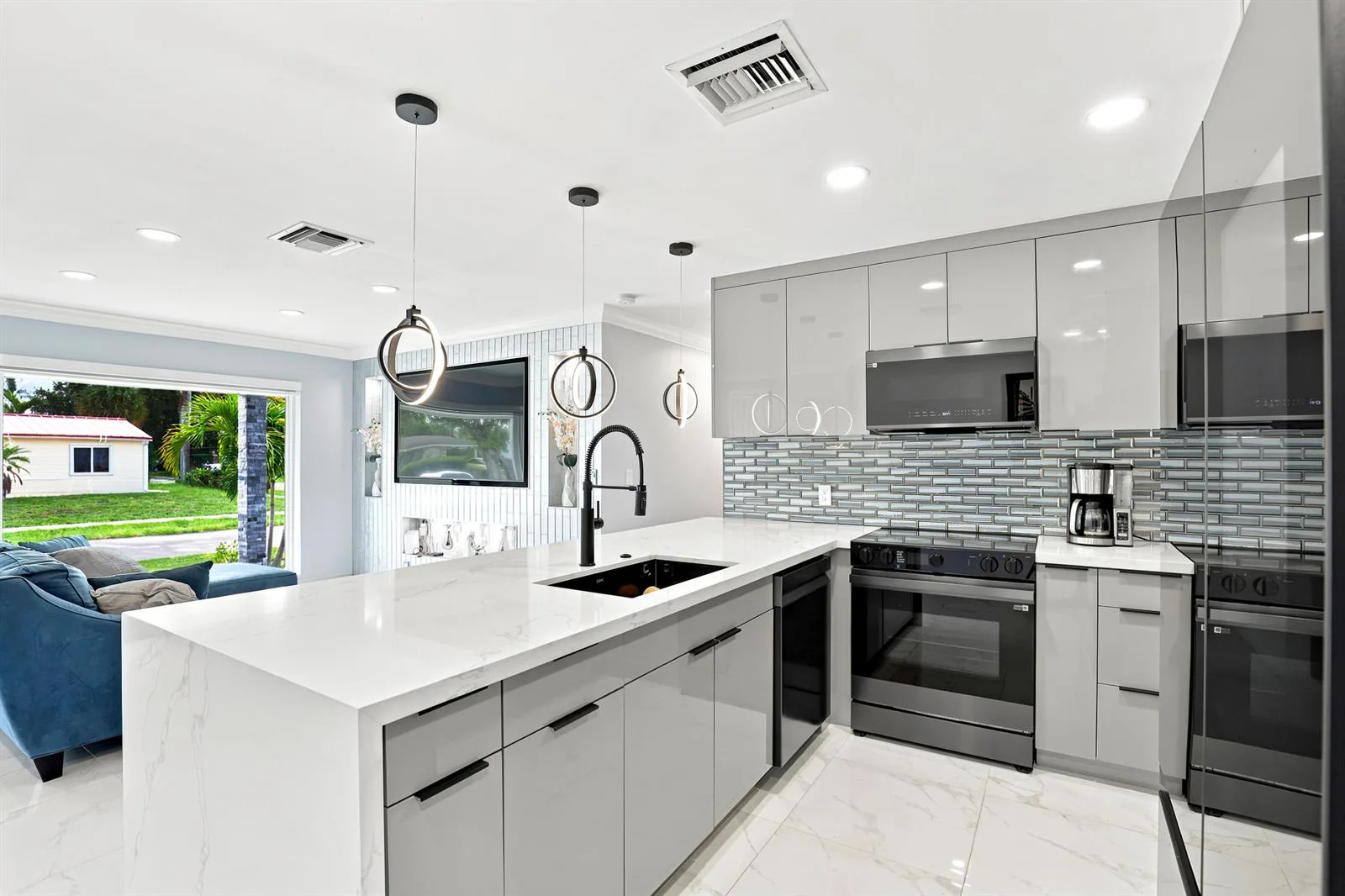 2331 SW 50TH Terrace, Fort Lauderdale, FL 33317 photo 10