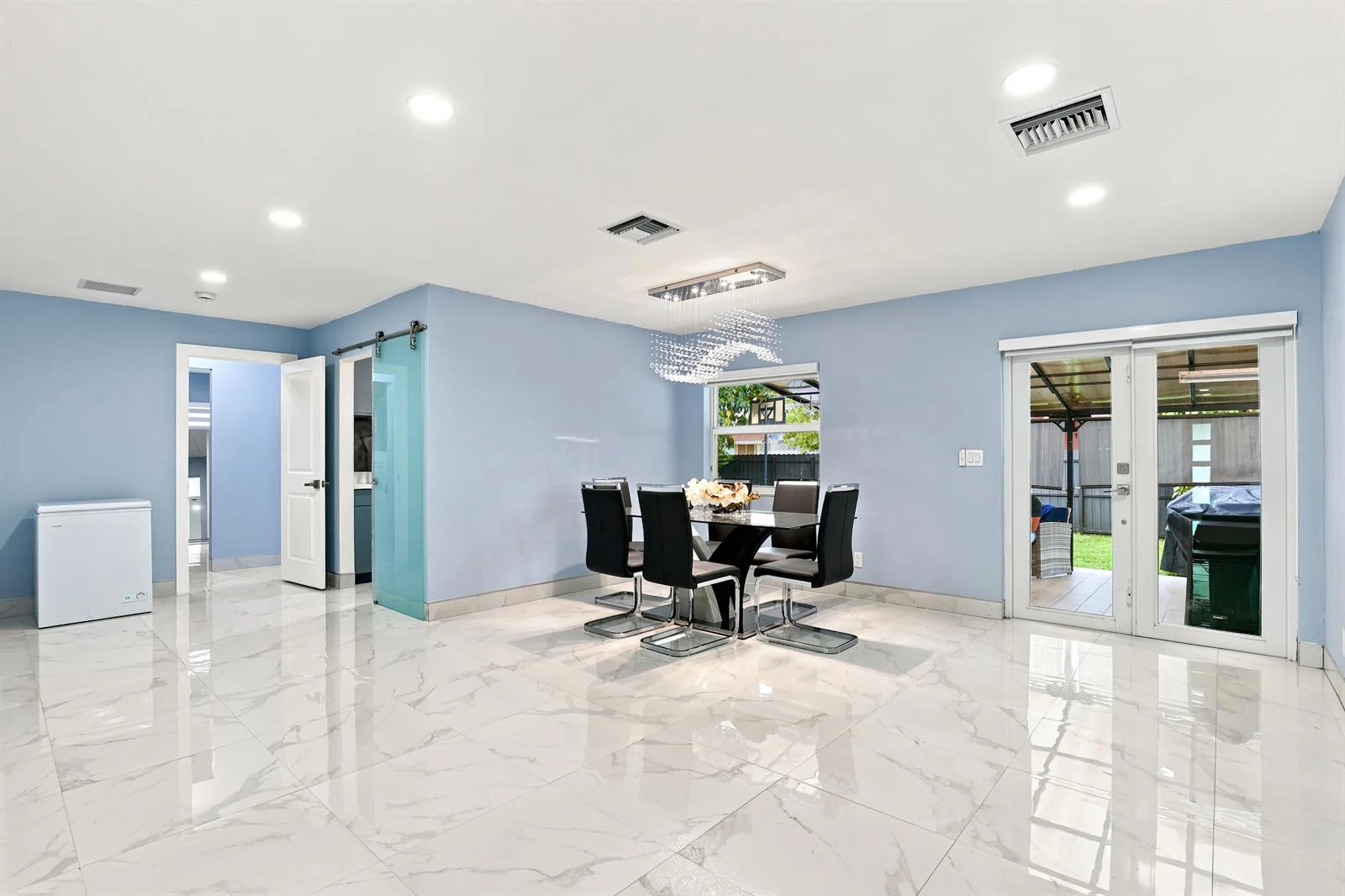 2331 SW 50TH Terrace, Fort Lauderdale, FL 33317 photo 13
