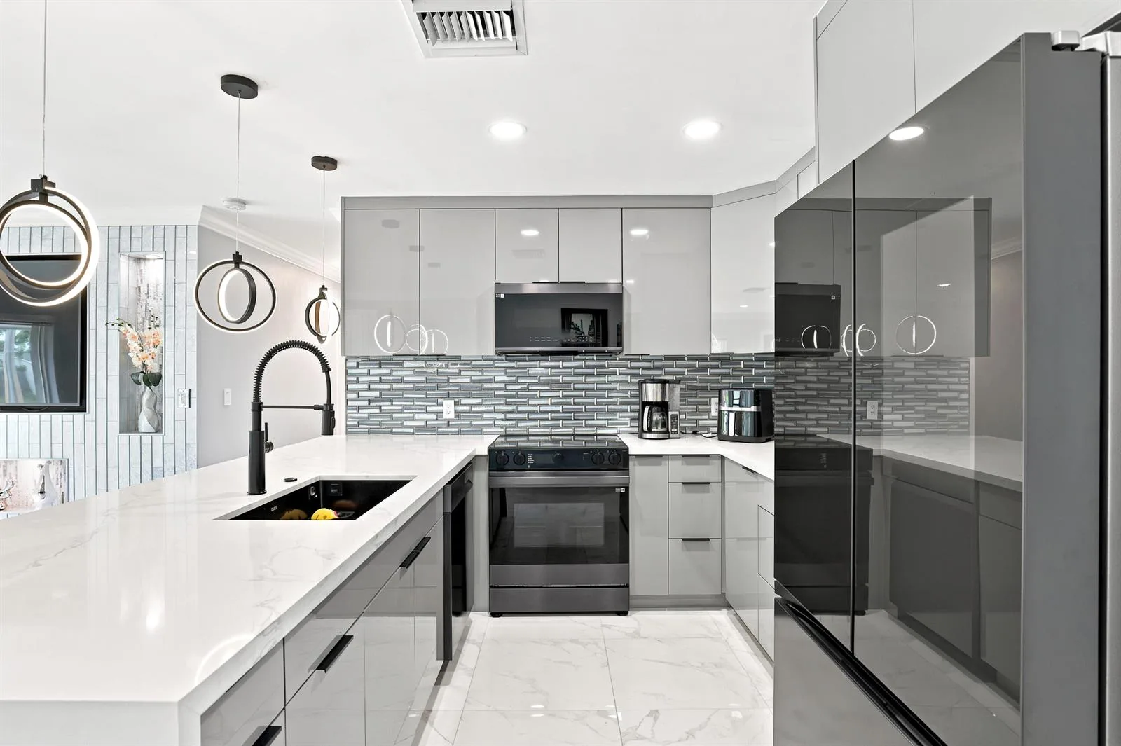 2331 SW 50TH Terrace, Fort Lauderdale, FL 33317 photo 5