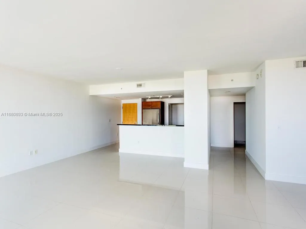 244 Biscayne Blvd # 1202, Miami, FL 33132 photo 8