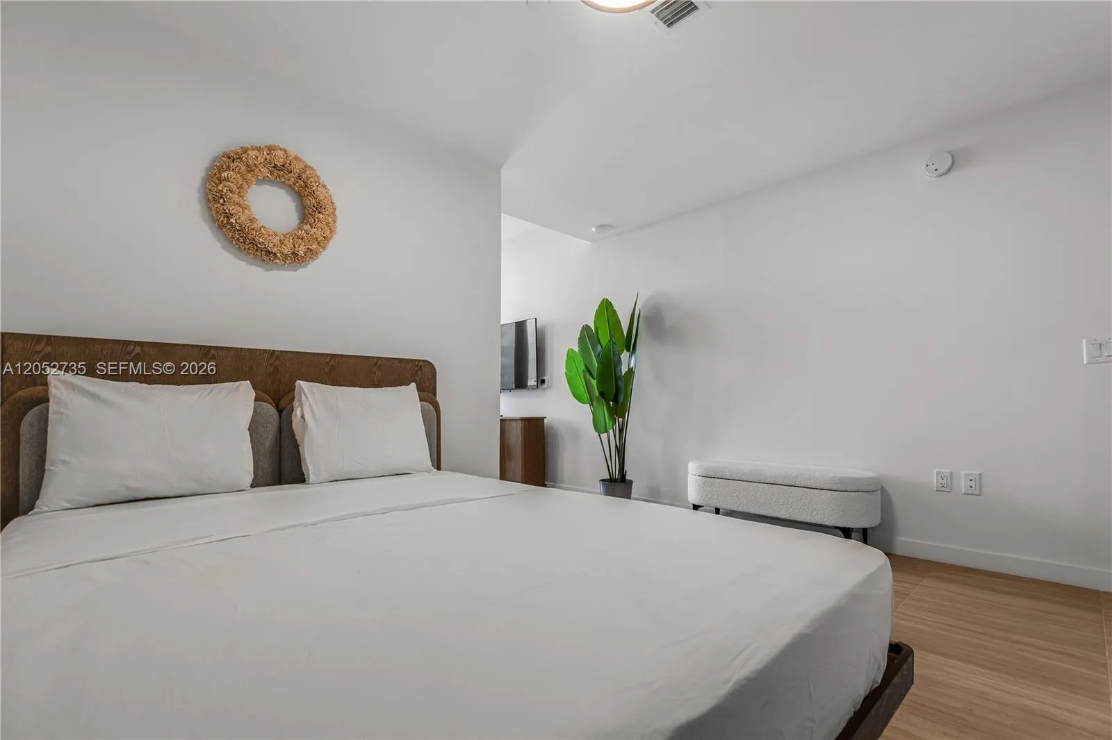 580 72nd St # 1005, Miami Beach, FL 33141 photo 11