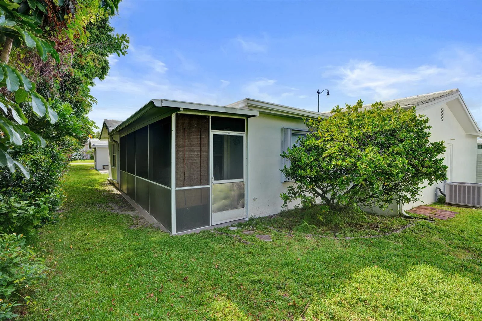 411 NW 26th Court, Pompano Beach, FL 33064 photo 5