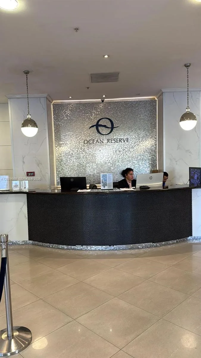 19370 Collins Ave # 1005, Sunny Isles Beach, FL 33160