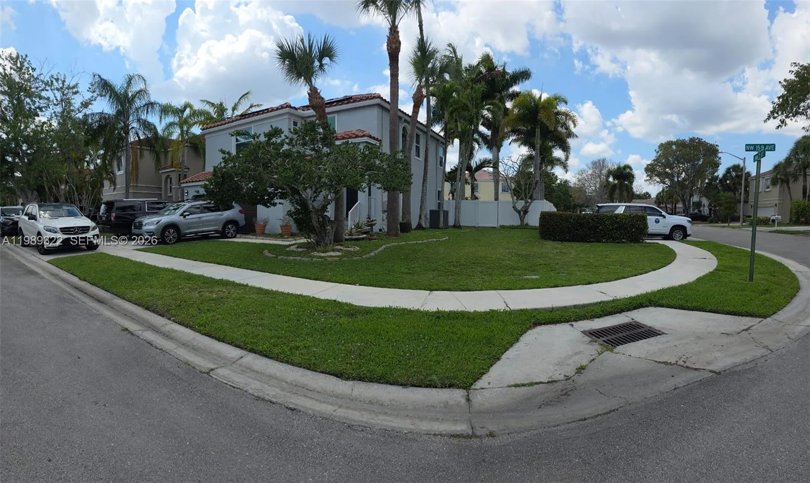 680 NW 159th Ave, Pembroke Pines, FL 33028 photo 3