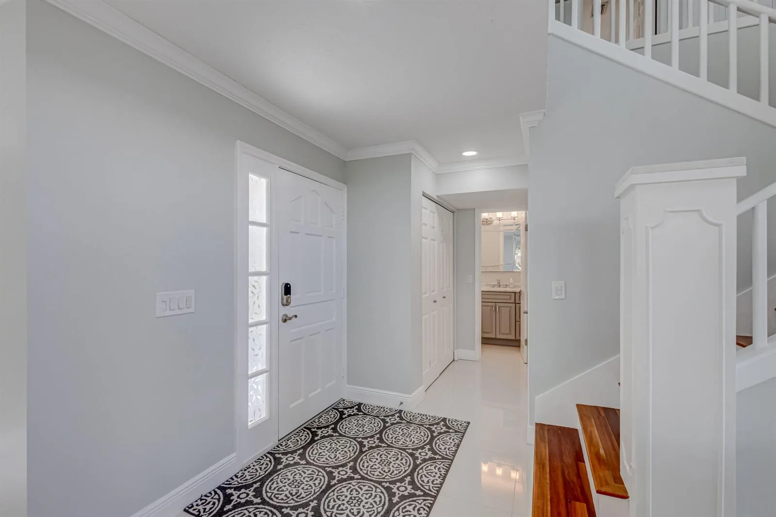 17 Selby Lane, Palm Beach Gardens, FL 33418 photo 8