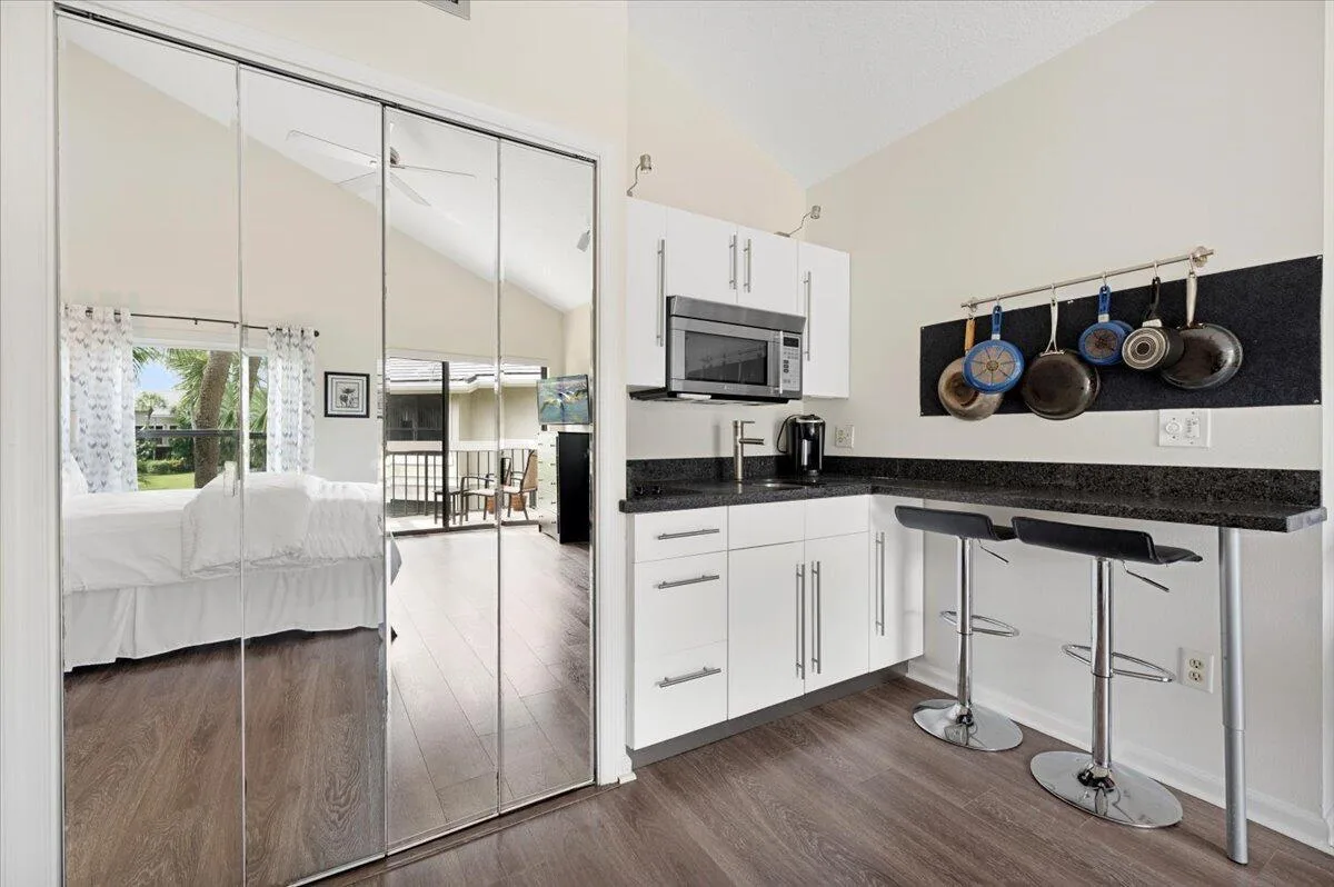 11863 Wimbledon Circle # 524, Wellington, FL 33414 photo 13