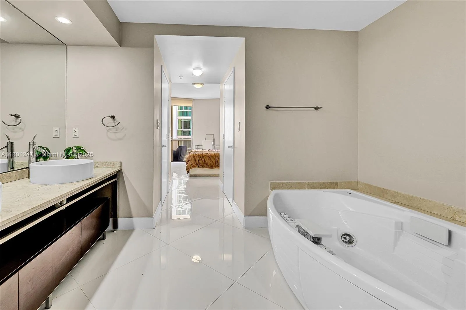 16275 Collins Ave # 2002, Sunny Isles Beach, FL 33160 photo 11