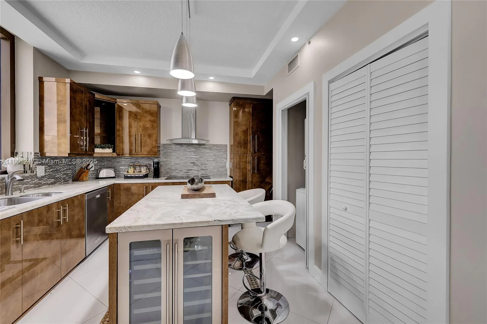 16275 Collins Ave # 2002, Sunny Isles Beach, FL 33160 photo 8