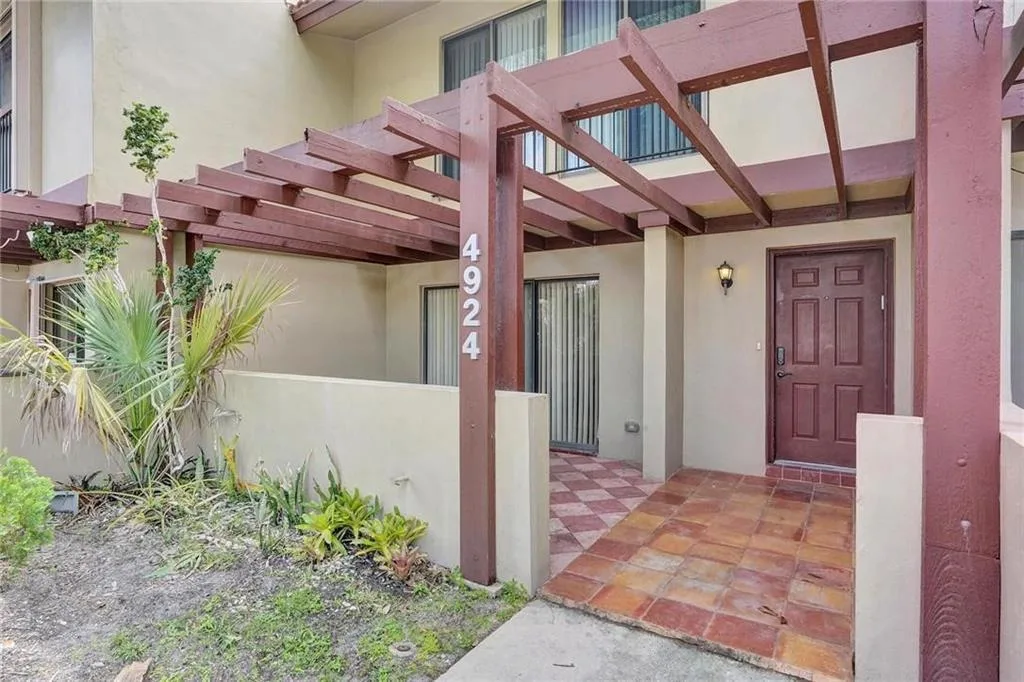 4924 SHERIDAN Street, Hollywood, FL 33021 photo 3