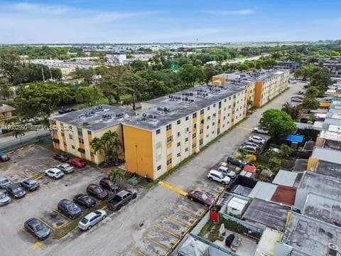 606 W 81st St # 120, Hialeah, FL 33014 photo 10