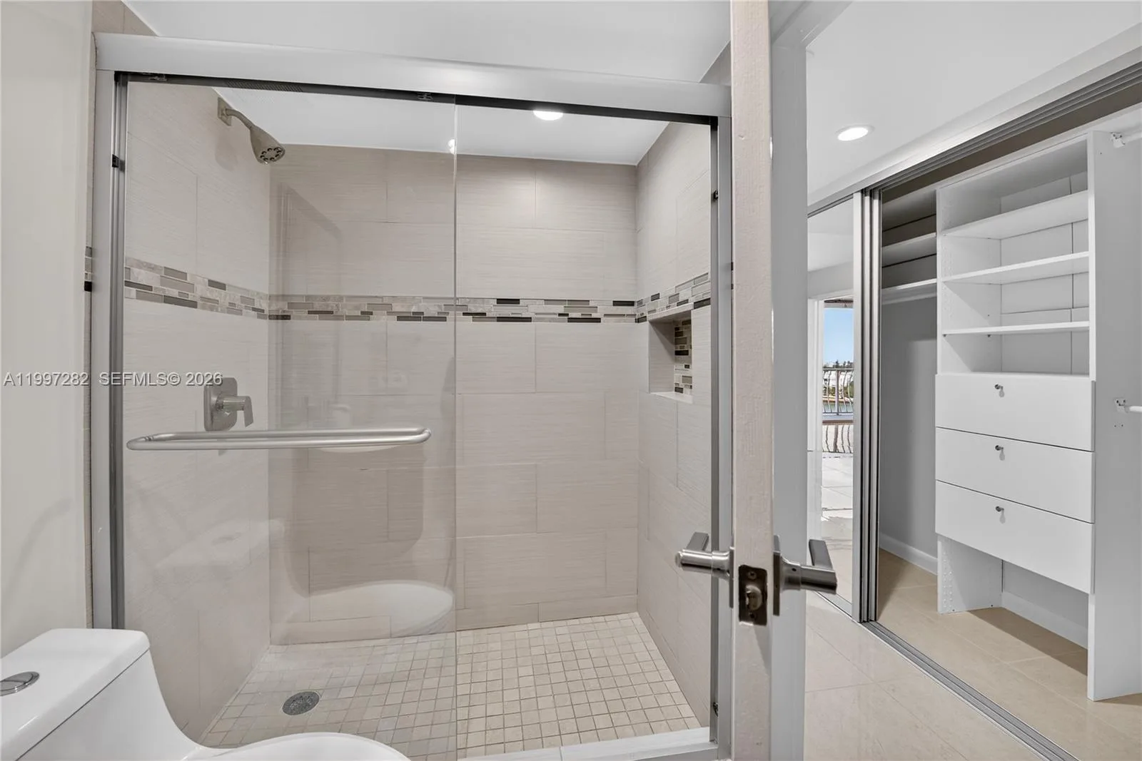 7601 E Treasure Dr # 1119, North Bay Village, FL 33141 photo 6