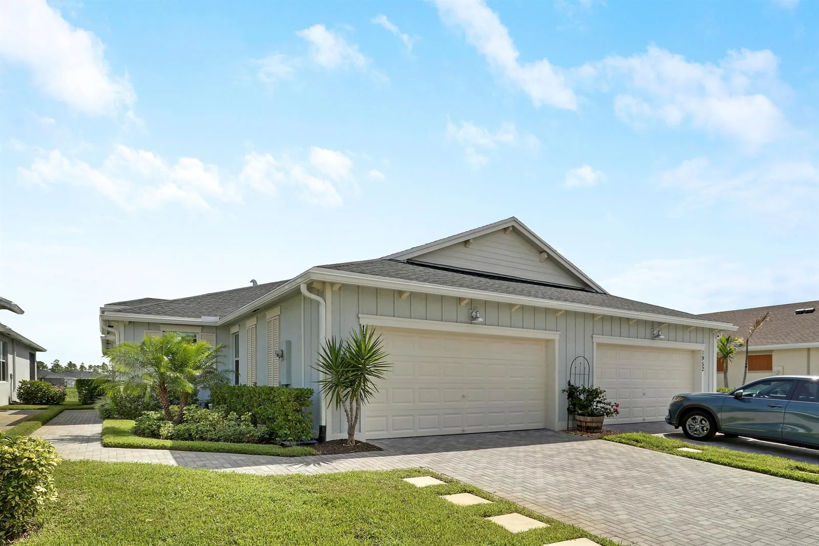 1960 SE Crosswood Way, Port St. Lucie, FL 34984 photo 2
