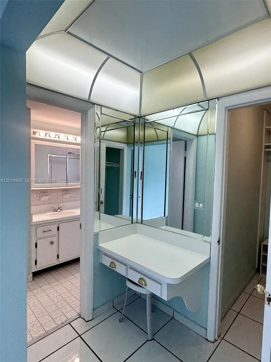 300 Galen Dr # 206, Key Biscayne, FL 33149 photo 12